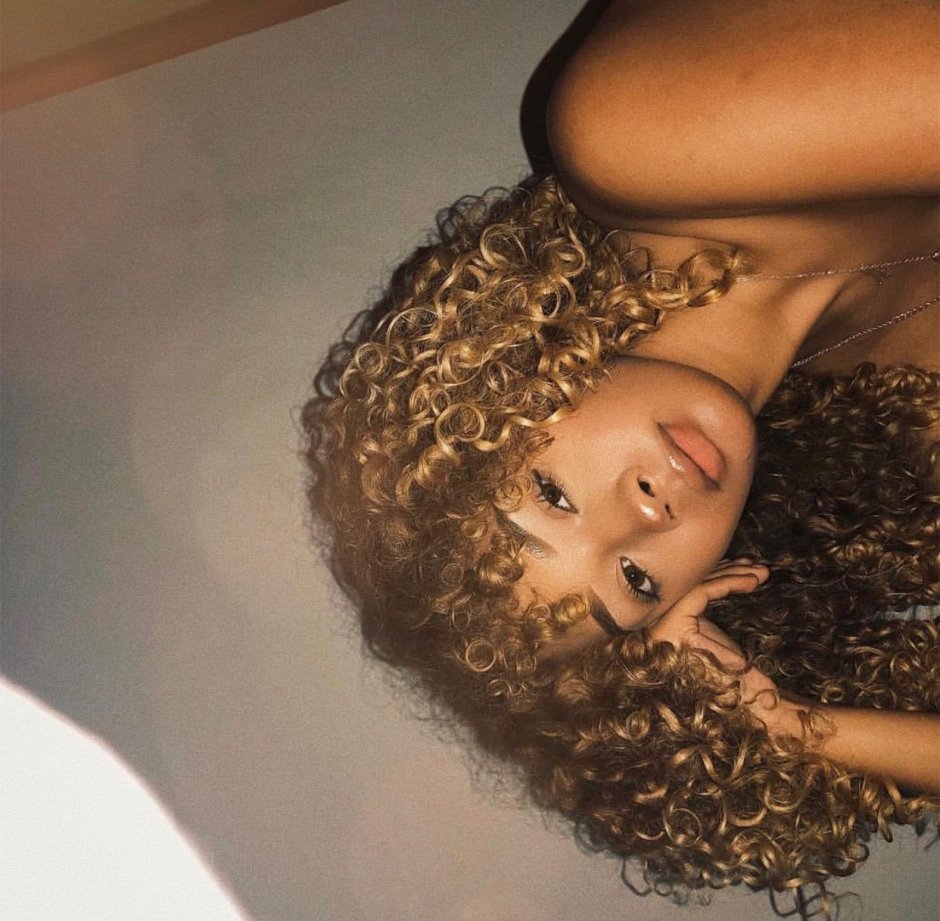 Dark -skinned with light hair natural