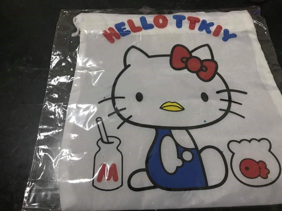 Hallow Kitty Estetica