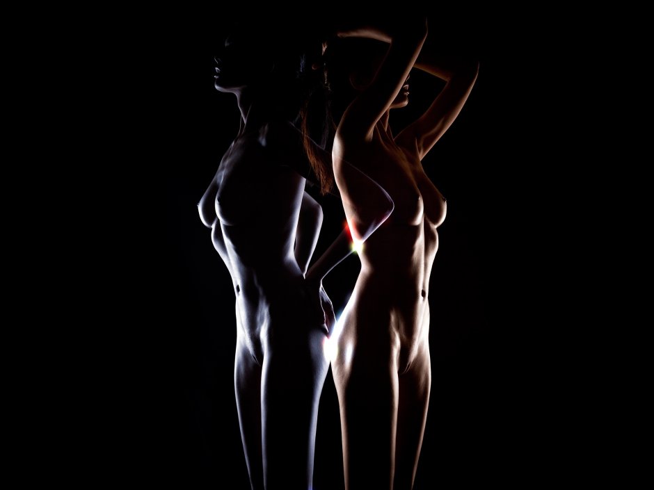Erotic backgrounds on the desktop