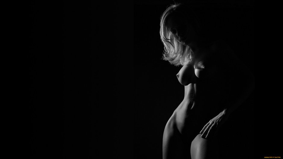 Photo shoot nude in dark colors