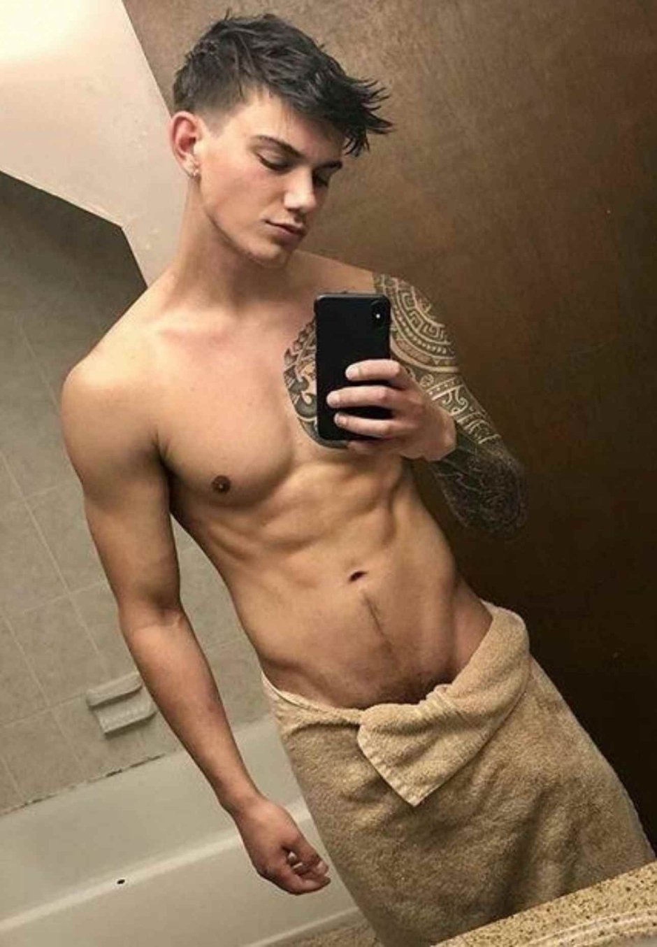 Daniel Bederov torso