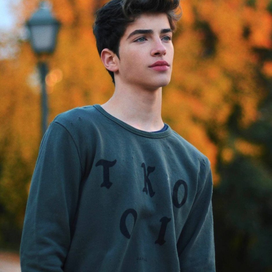 Manu Rios and Aron