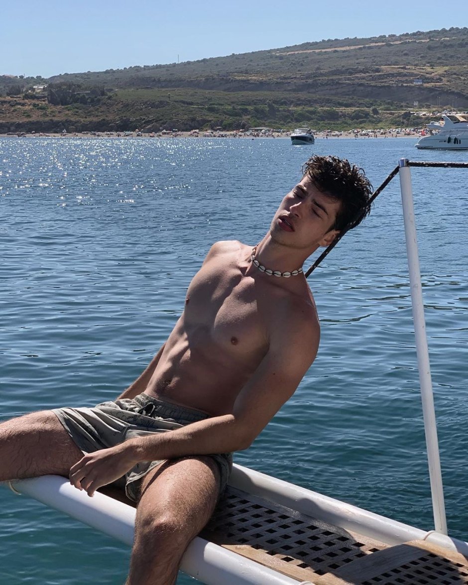Manu Rios Torsos