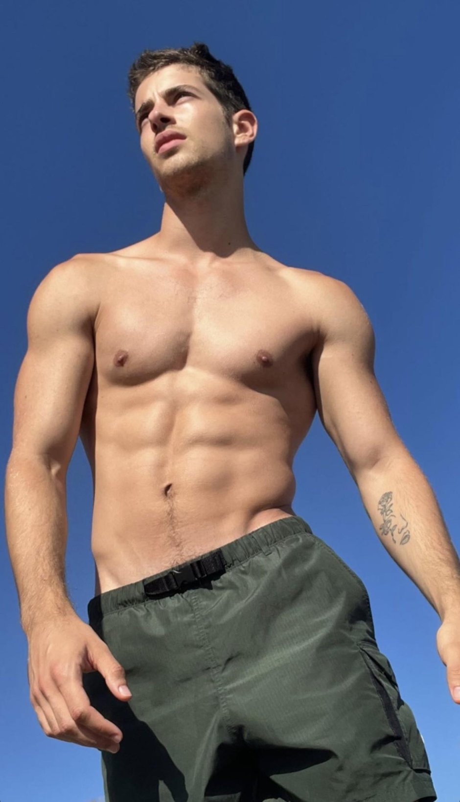 Manu Rios in the pool
