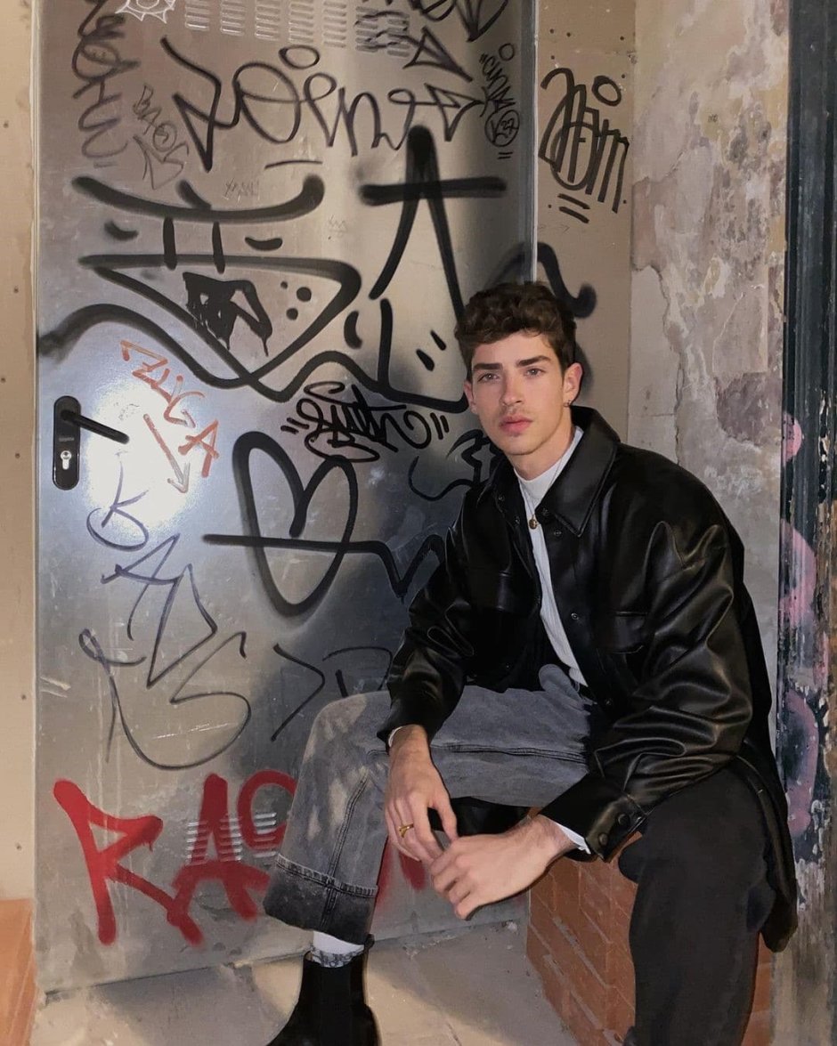 Manu Rios and Aron