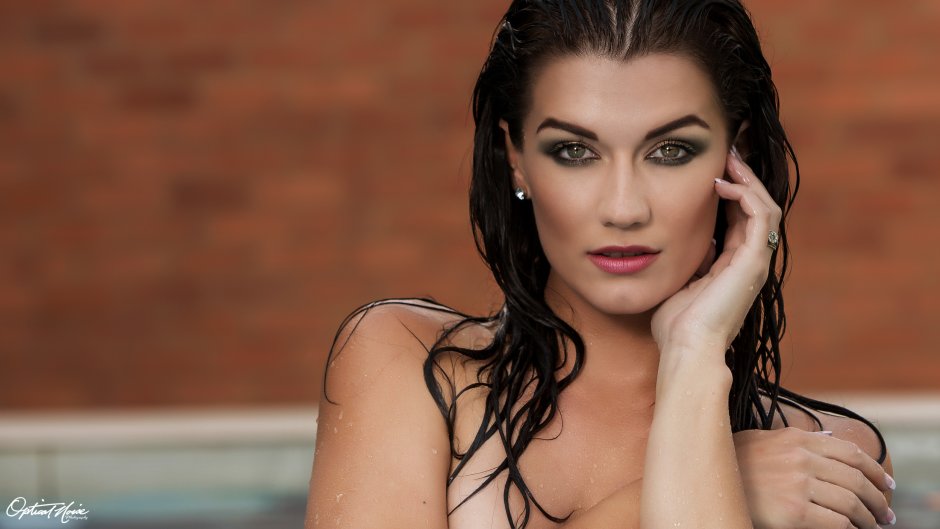 Nikki du Plessis naked
