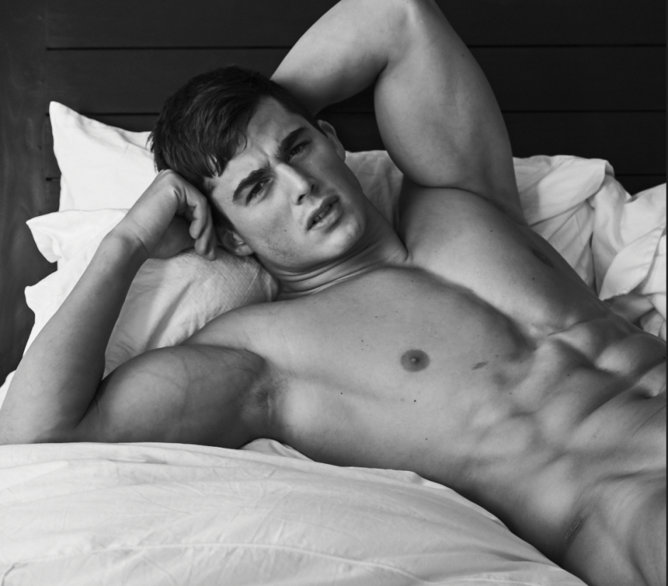 Pietro Boselli undressed