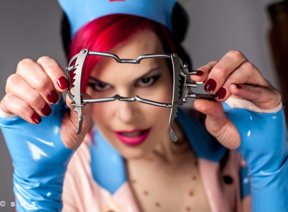 Mistress Natalie Madrid