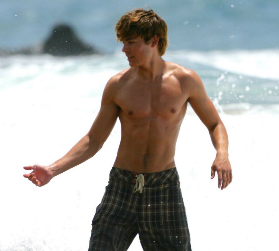 Zach Efron Erotic scenes