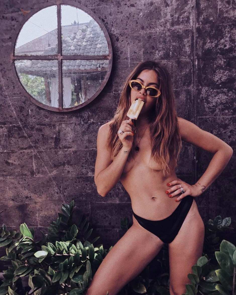 Mimi elashiri model naked