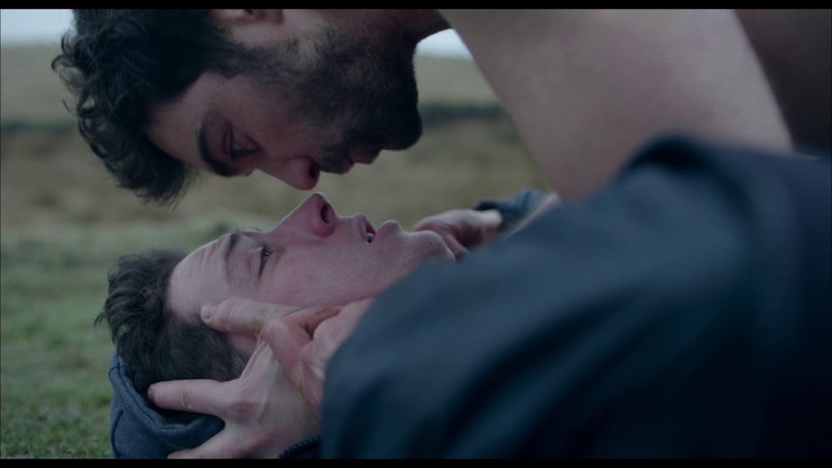 Tom on the farm bed scene