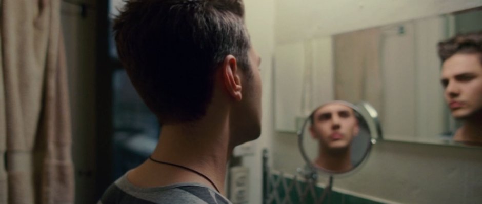 Xavier Dolan in the bath