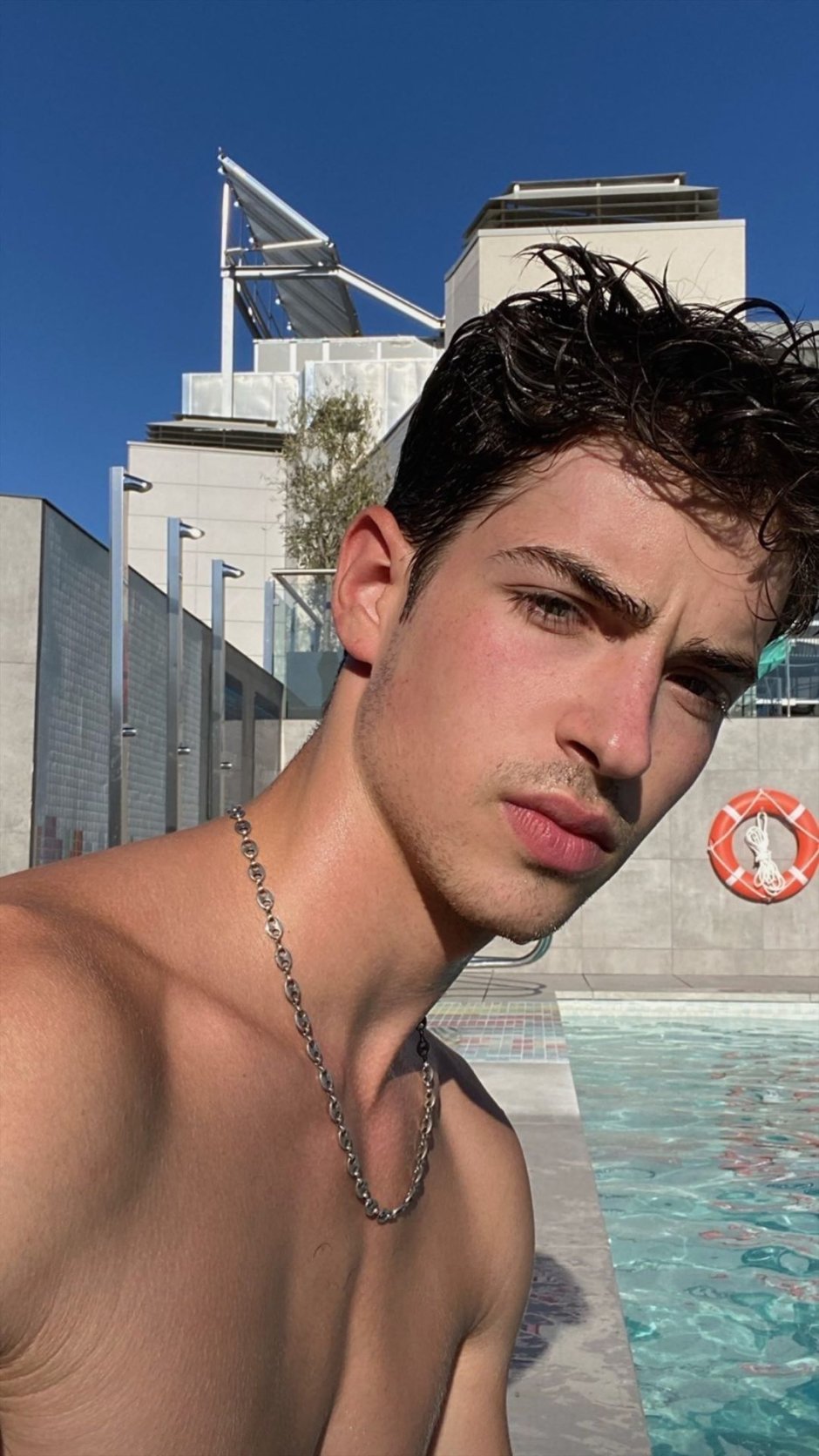 Manu Rios in the pool