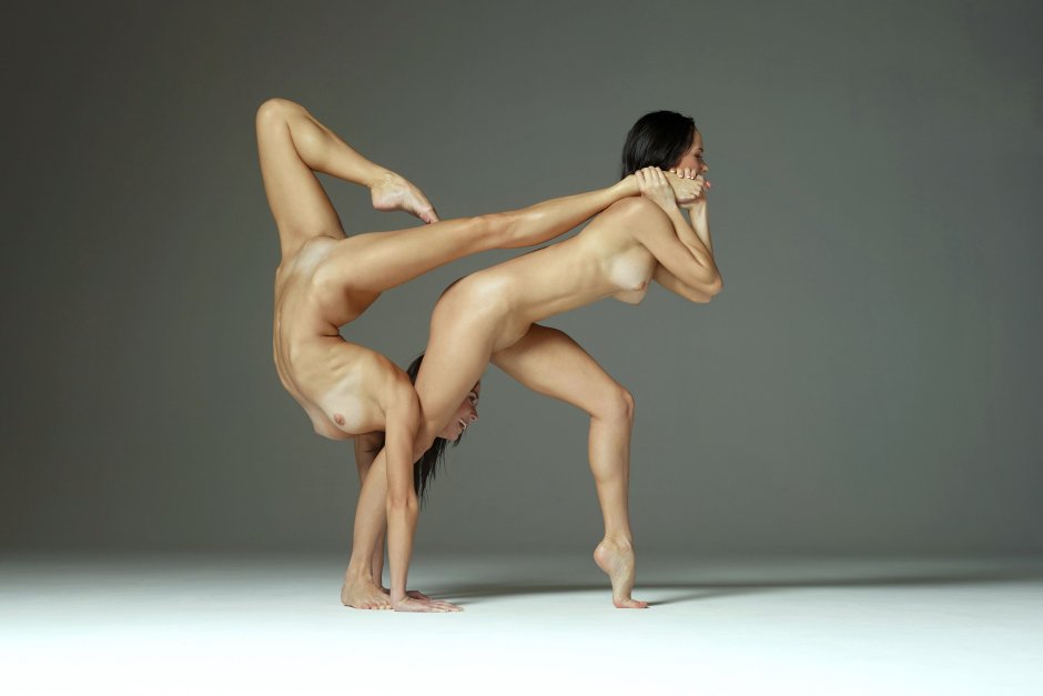 Photo shoots of naked men and women