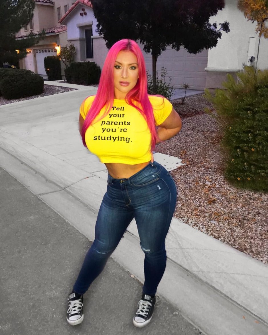 Taya Christian (@Thedoctorbae)