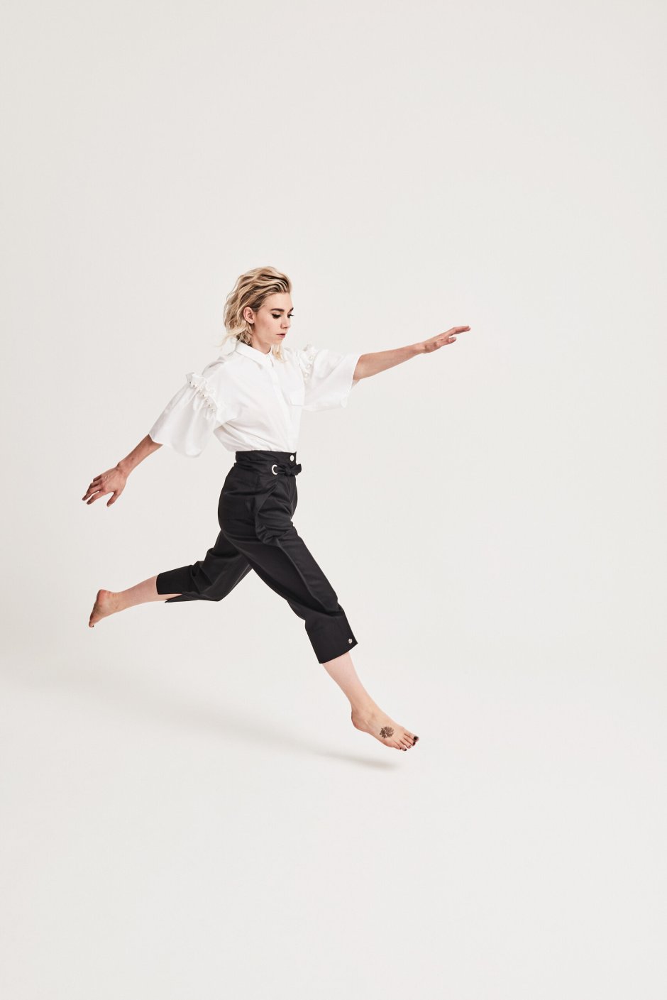 Vanessa Kirby is hot
