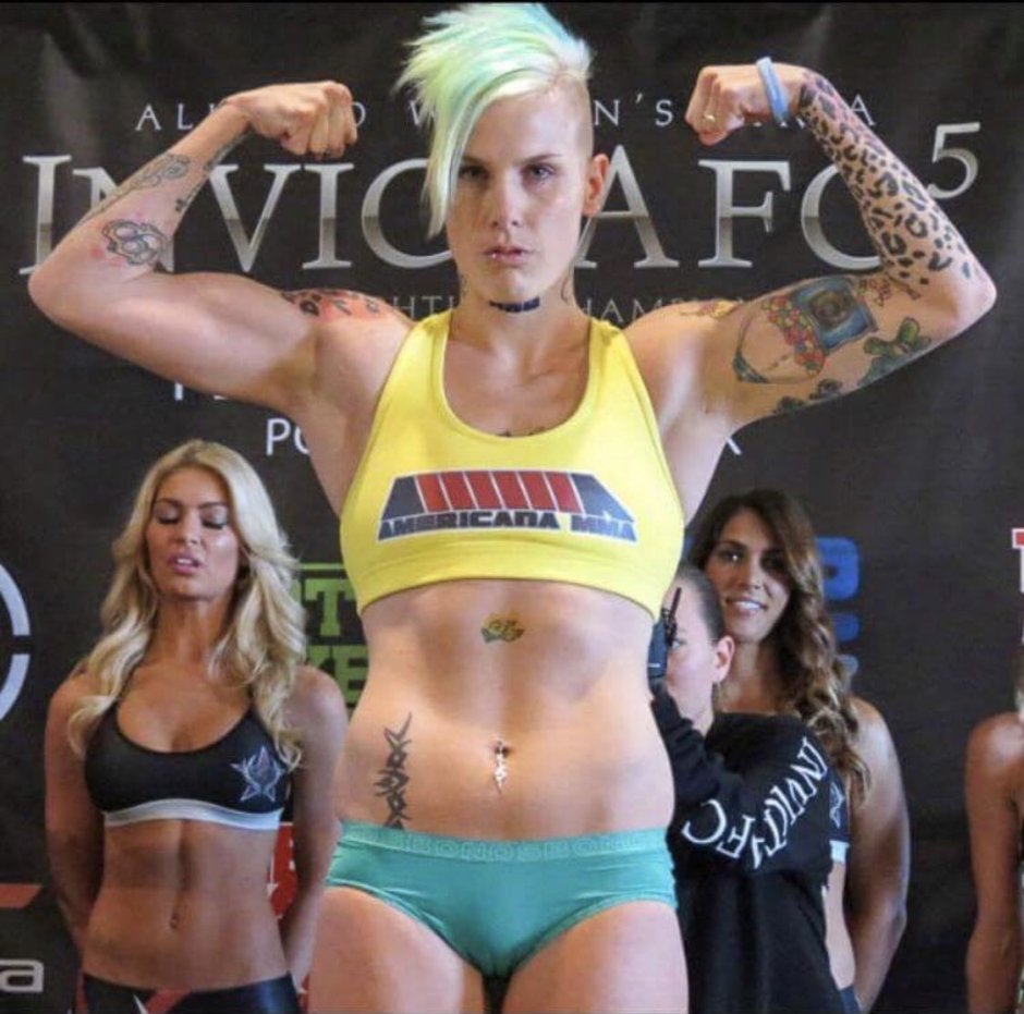 JUFS fighter Ronda Rosi naked