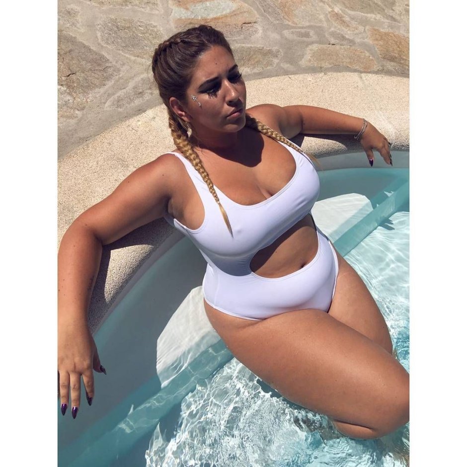 Natalia Lausano Plus Saiz