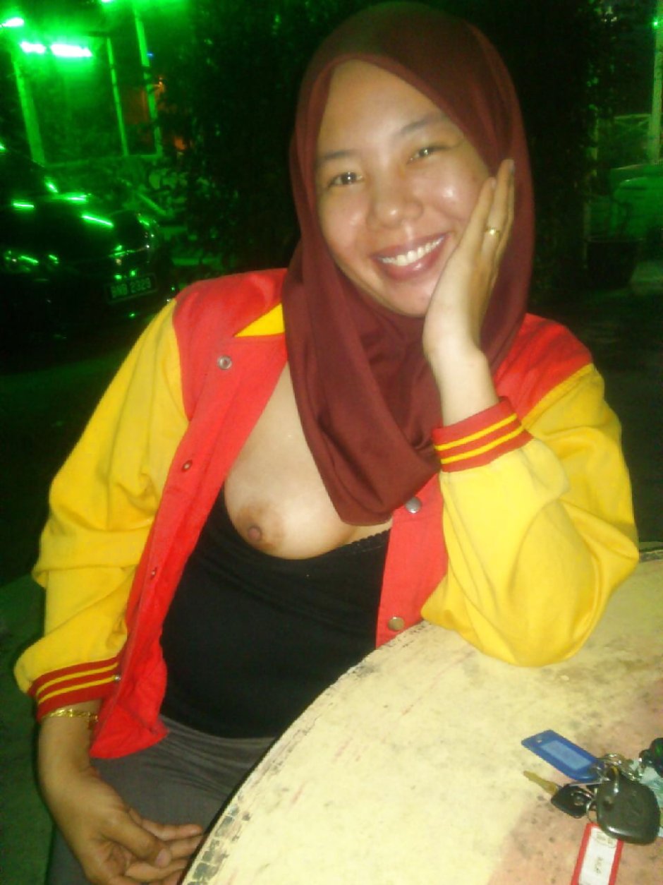 Nipples through hijab boobs