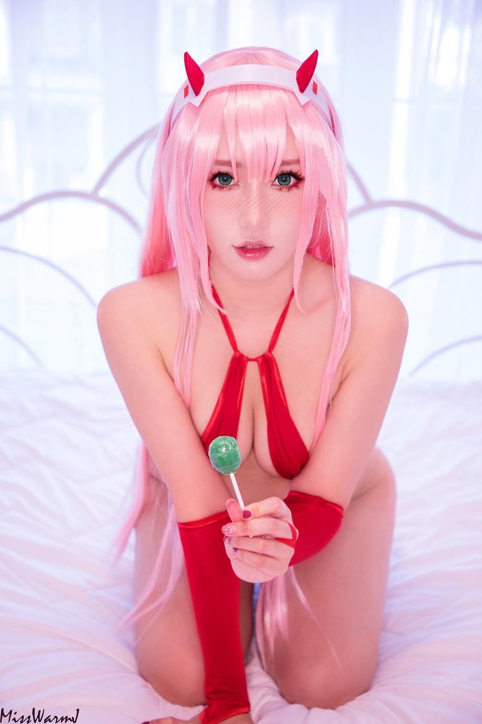 Cosplay Zero Two Masturbation