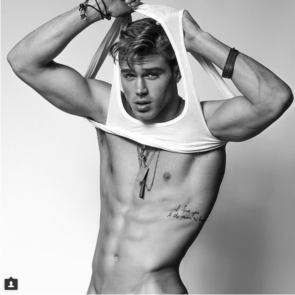 Model Matthew Noszka