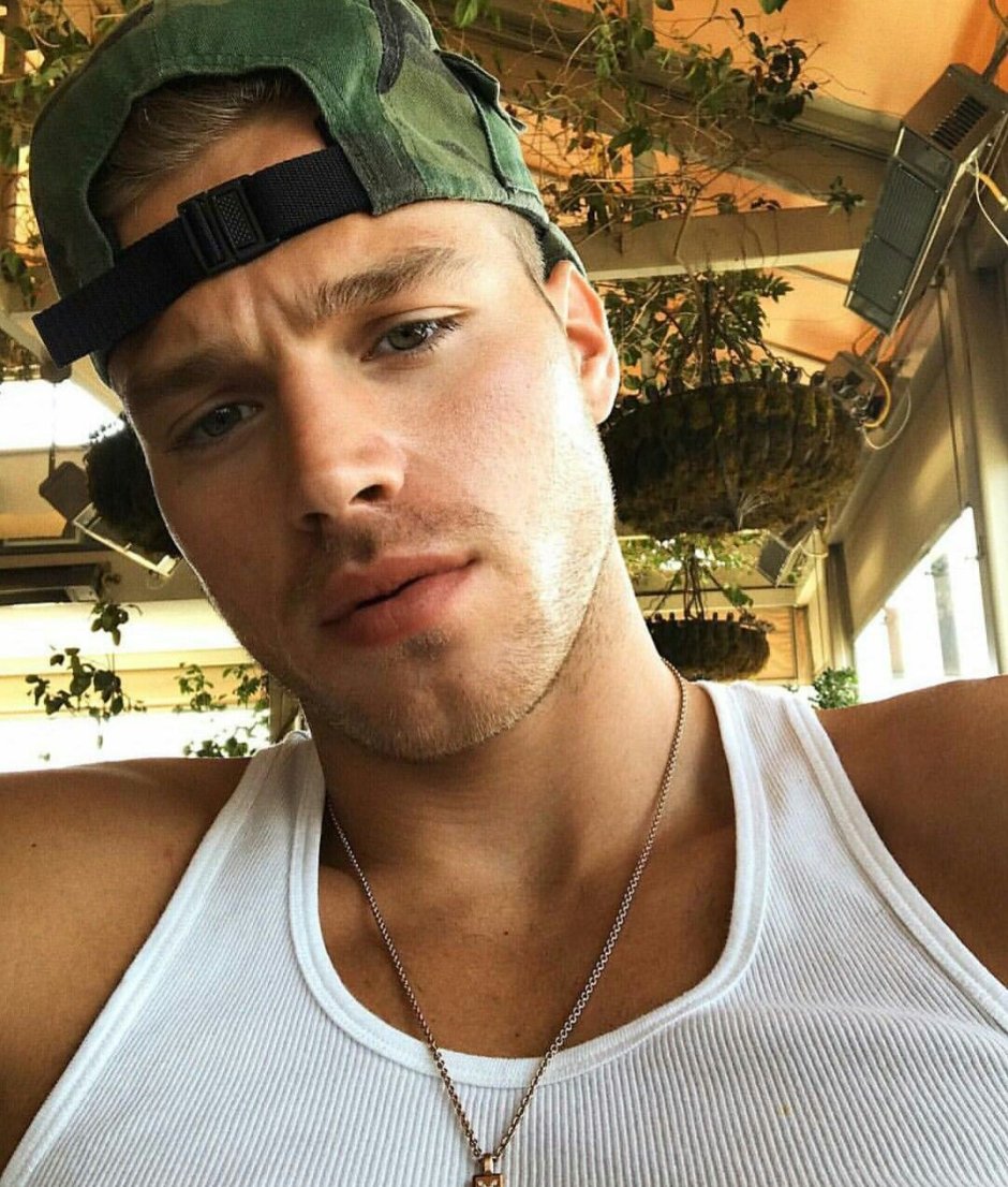 Matthew Noszka - model / actor