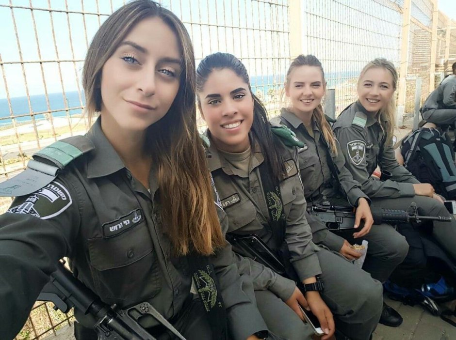 Israeli beauties in swimsuits