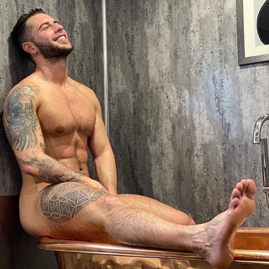 Naked Vince Azzopardi Vincy Azzopardi