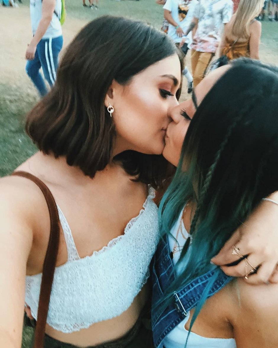 Kiss of graduates