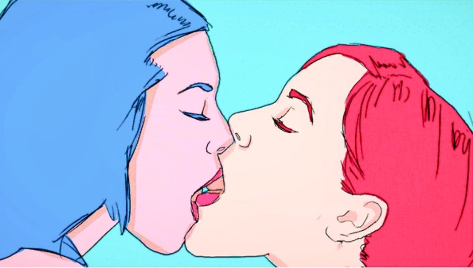 Kylie Jenner Kiss