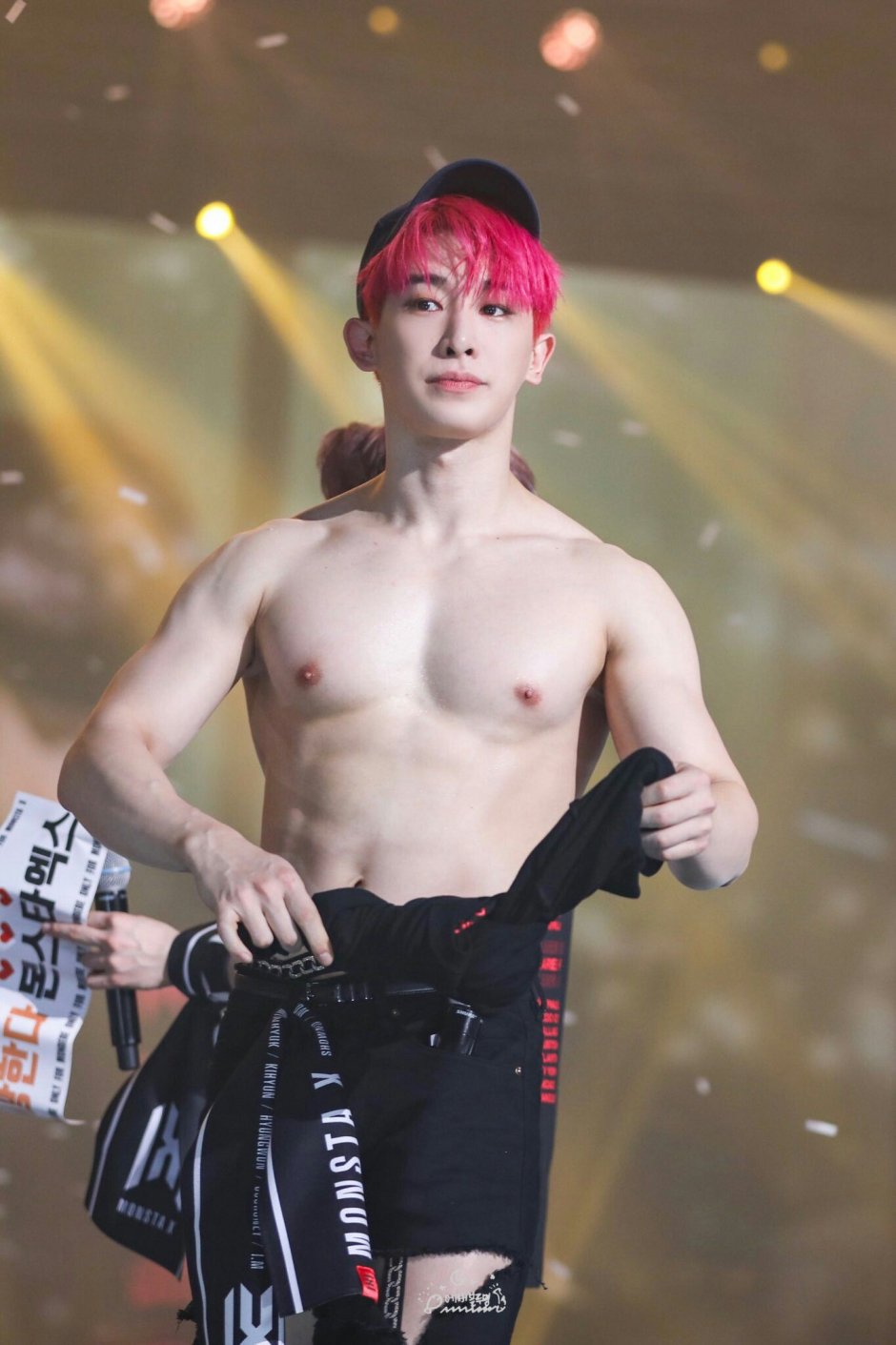Wonho from Monsta X Body