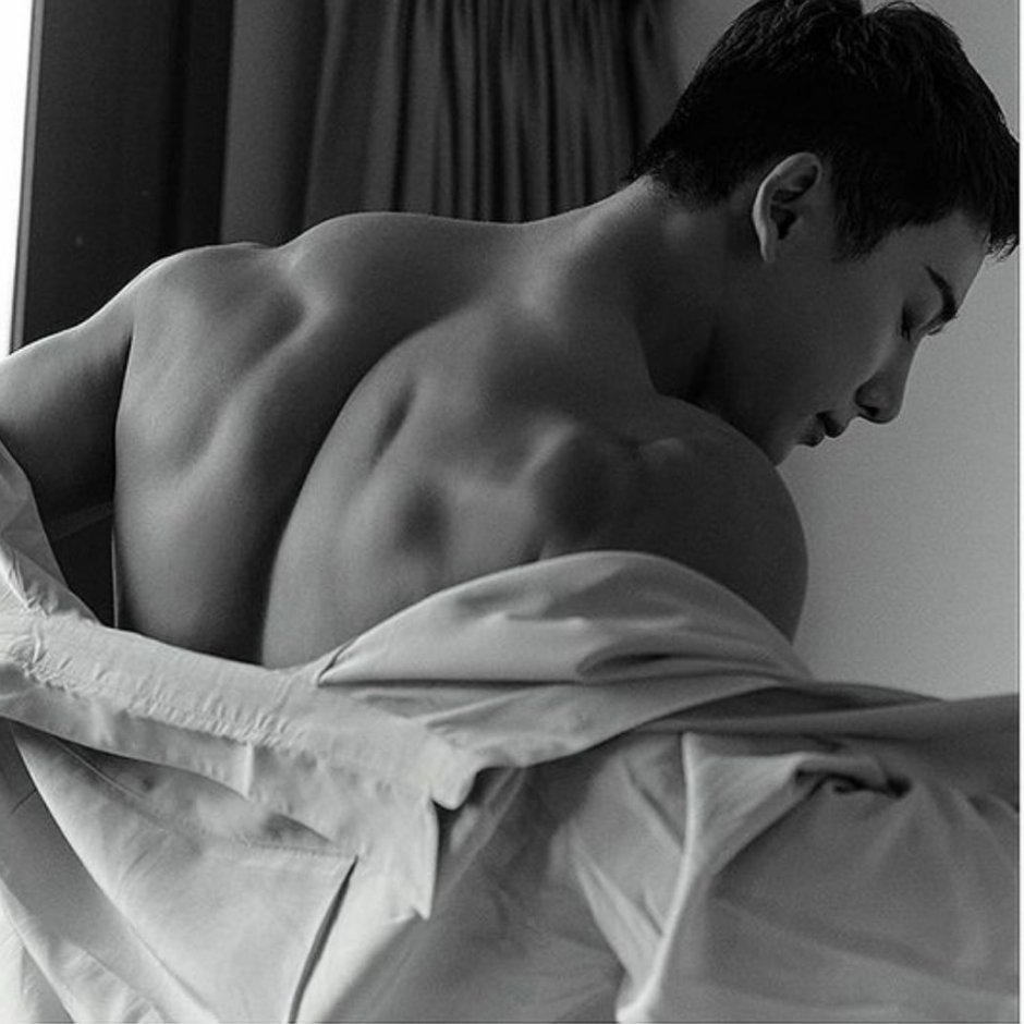 Wonho without T -shirt 2021