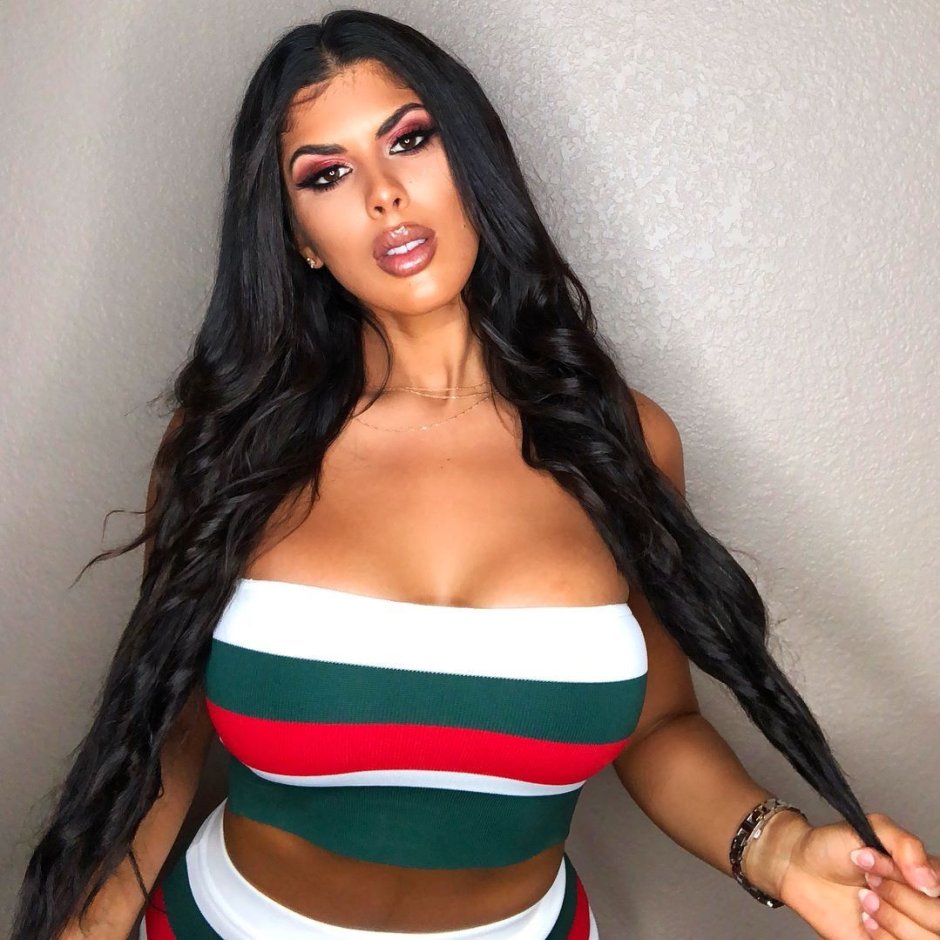 Yasmin Luniang is hot