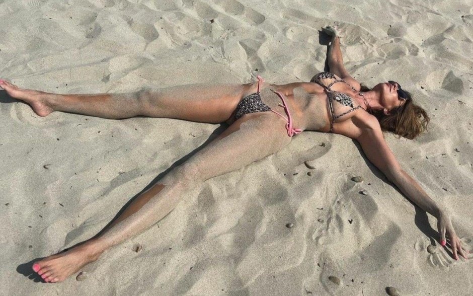 Taneth fitness model naked