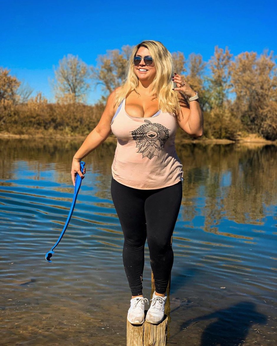 Christina Travelinghoppy