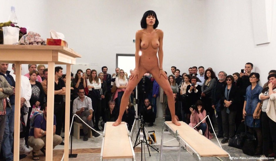 Naked artist Mila Muare
