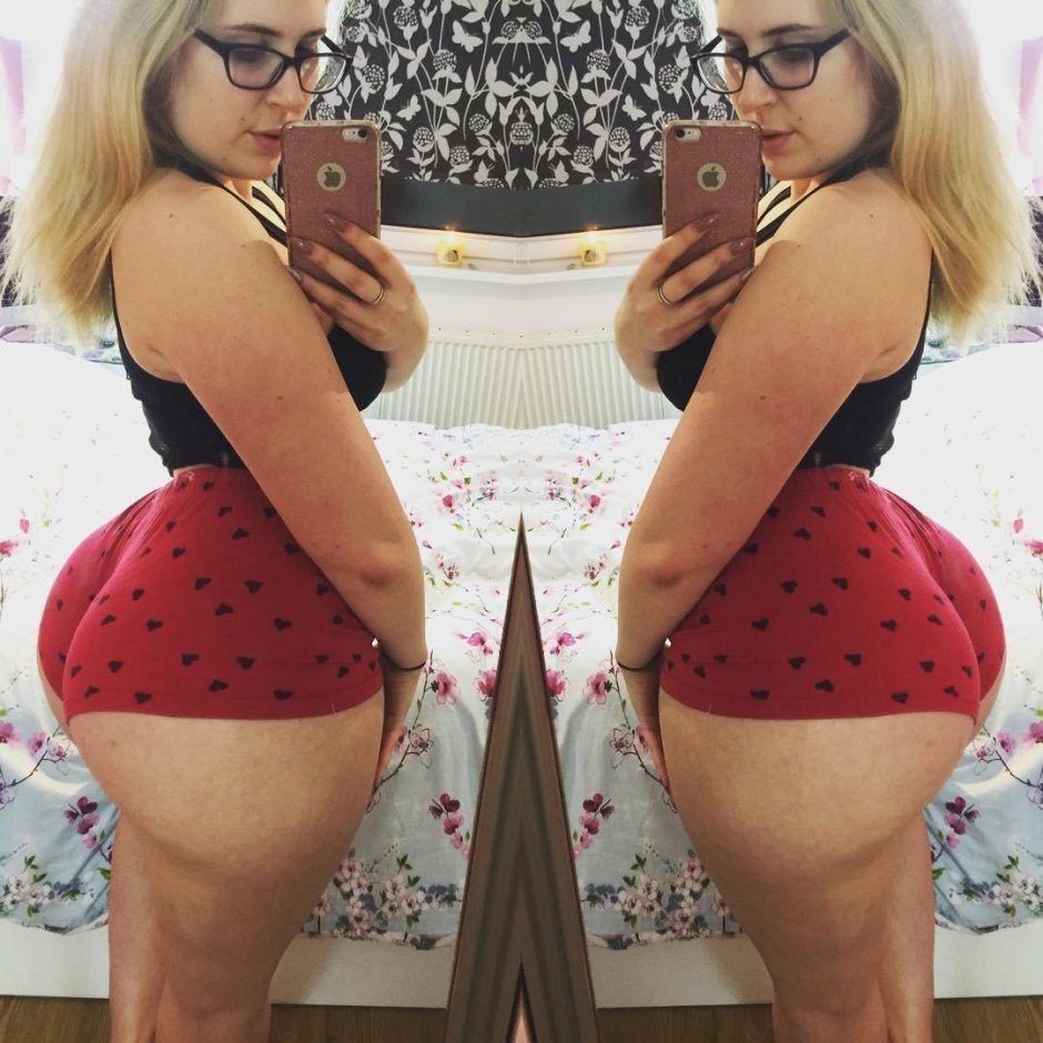 Sophie Turner cellulite