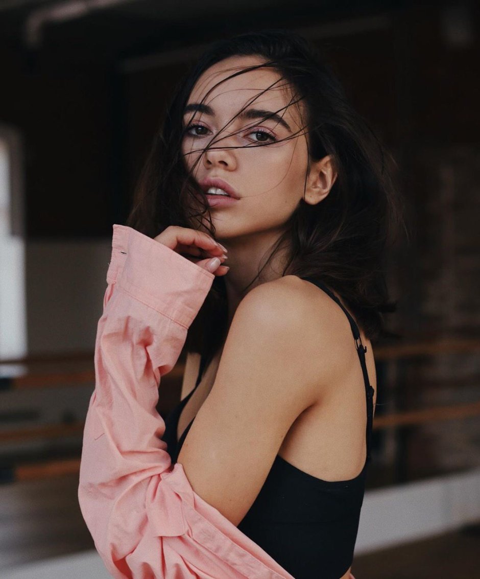 Emily Bloom Taisiya Karpenko