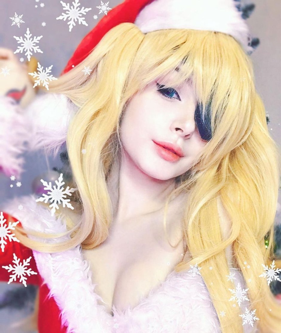 Tanya Bayer Cosplay