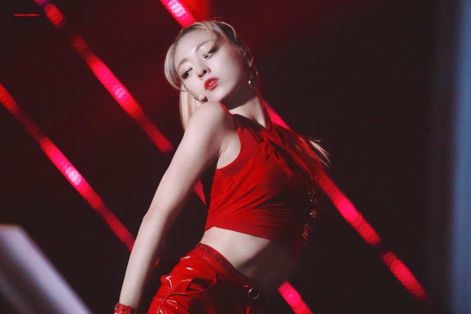CSR kpop yuna new idol