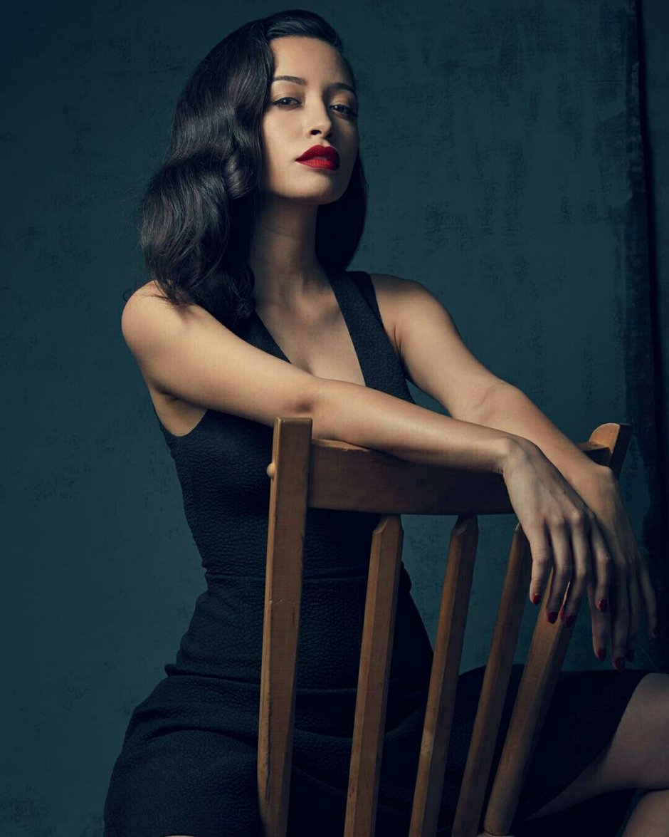 Christian Serratos walking dead