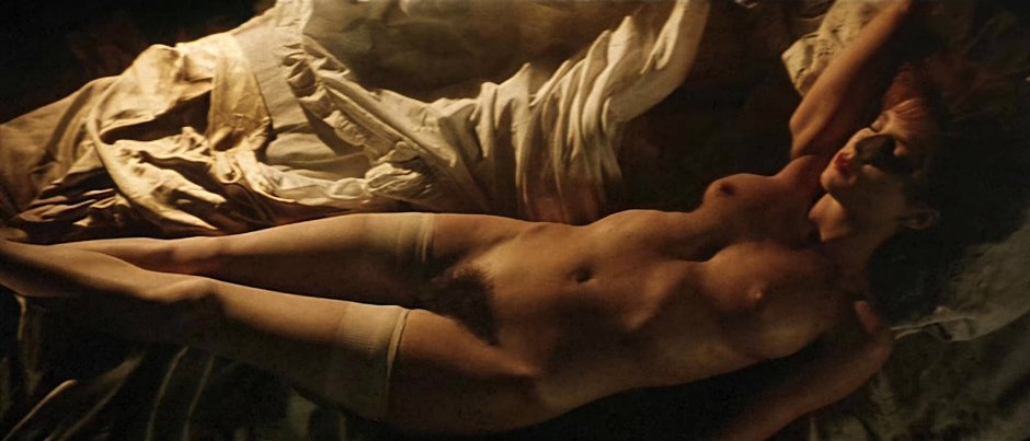 Erotic scenes Milen Farmer