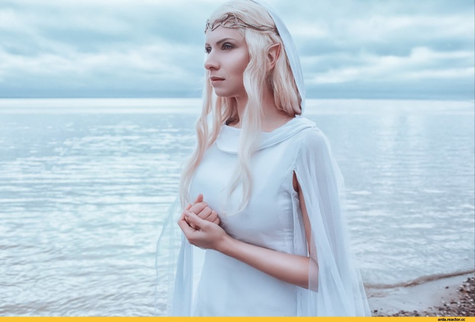 Galadriel cosplay