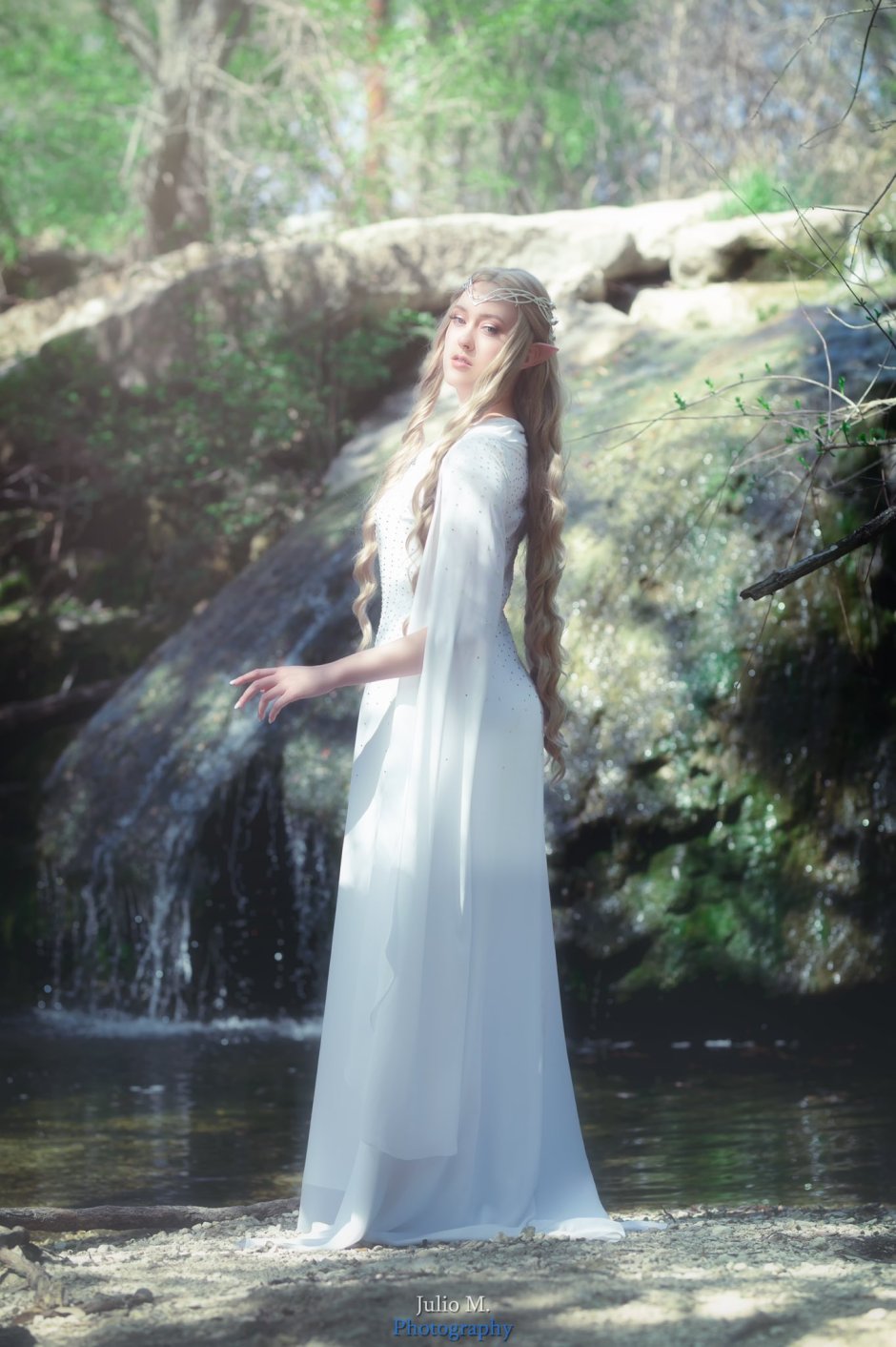 Galadriel and Hella