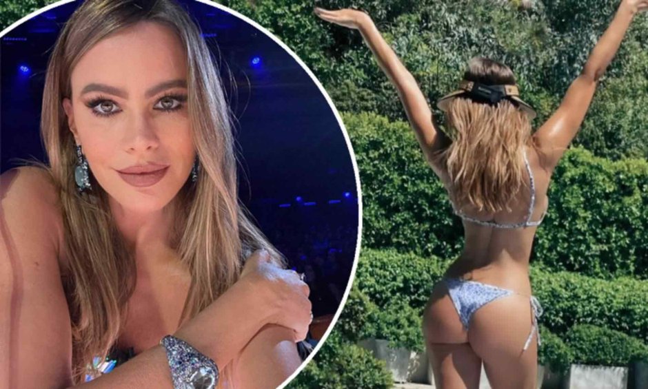 Sofia Vergar in a swimsuit 18