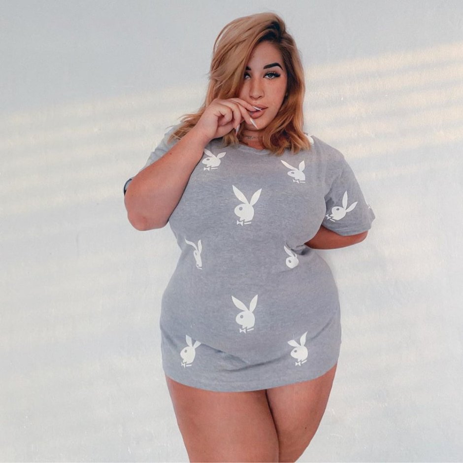 Natalia Lozano Plus-Size model