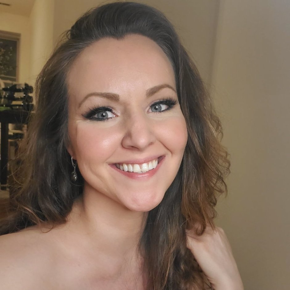Violet Starr in a dress
