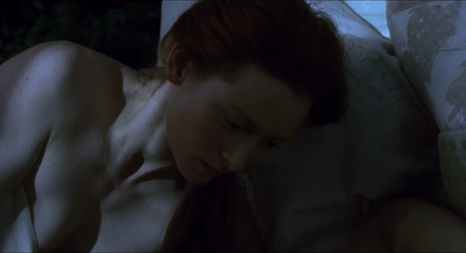 Tilda Swinton young naked