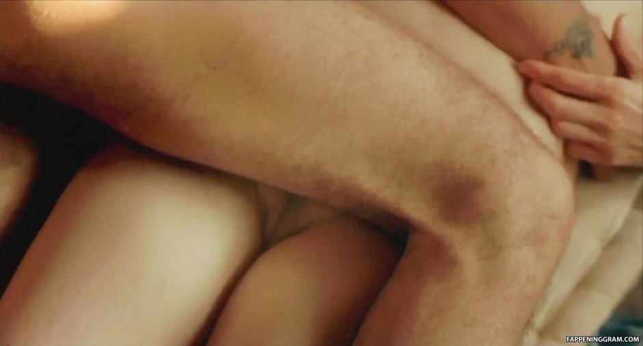 Tilda Swinton zone of military operations naked