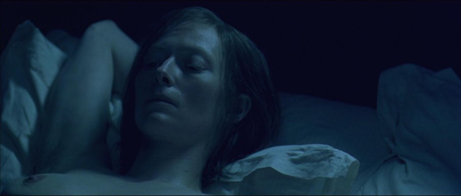 Tilda Swinton Cunnilingus
